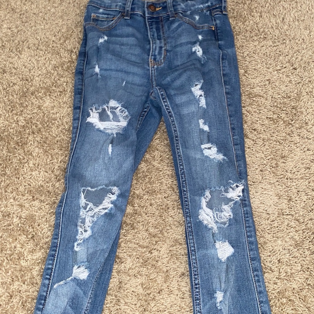 Hollister ripped skinny jeans